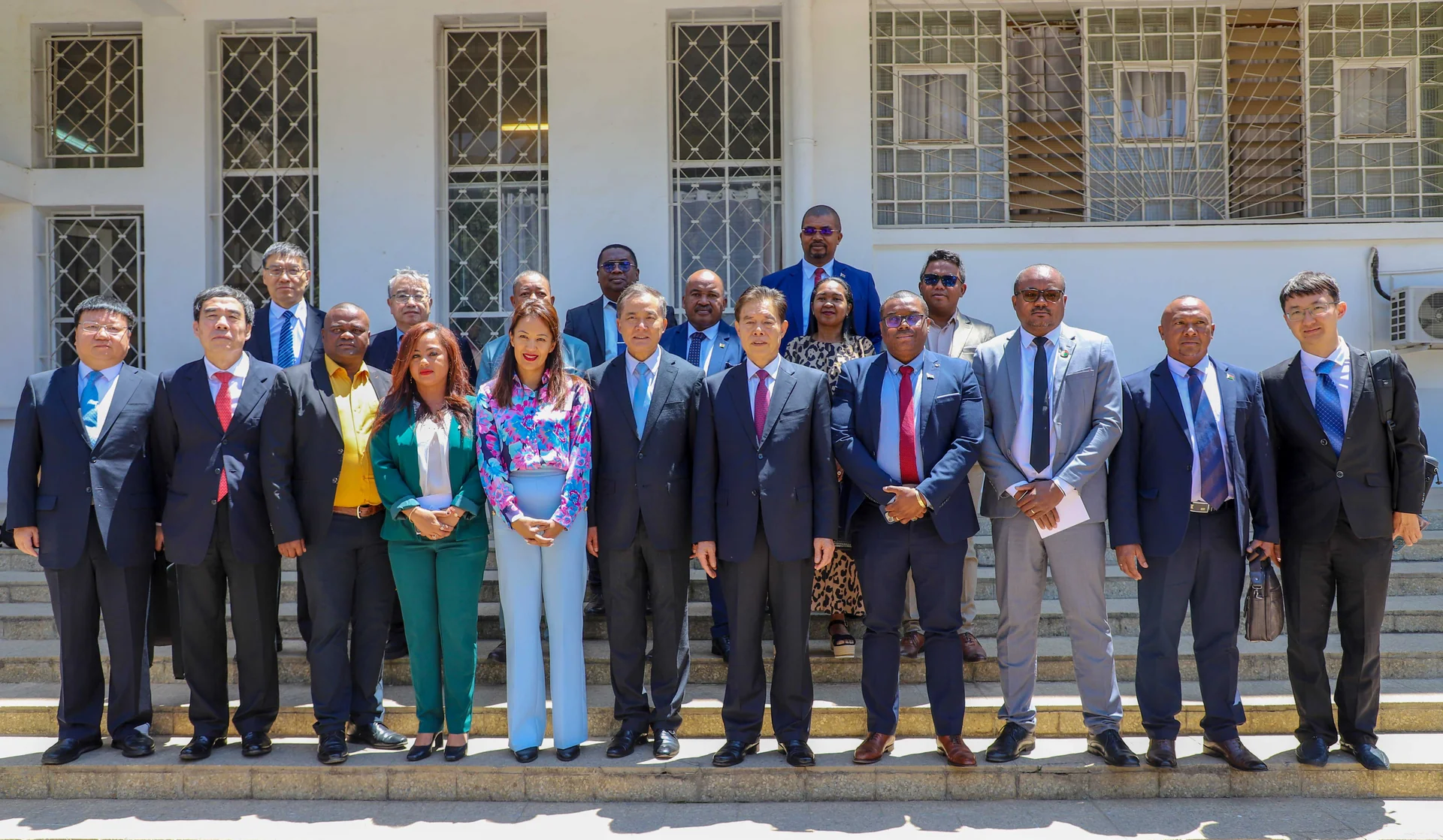 La délégation chinoise en visite à l'Assemblée nationale