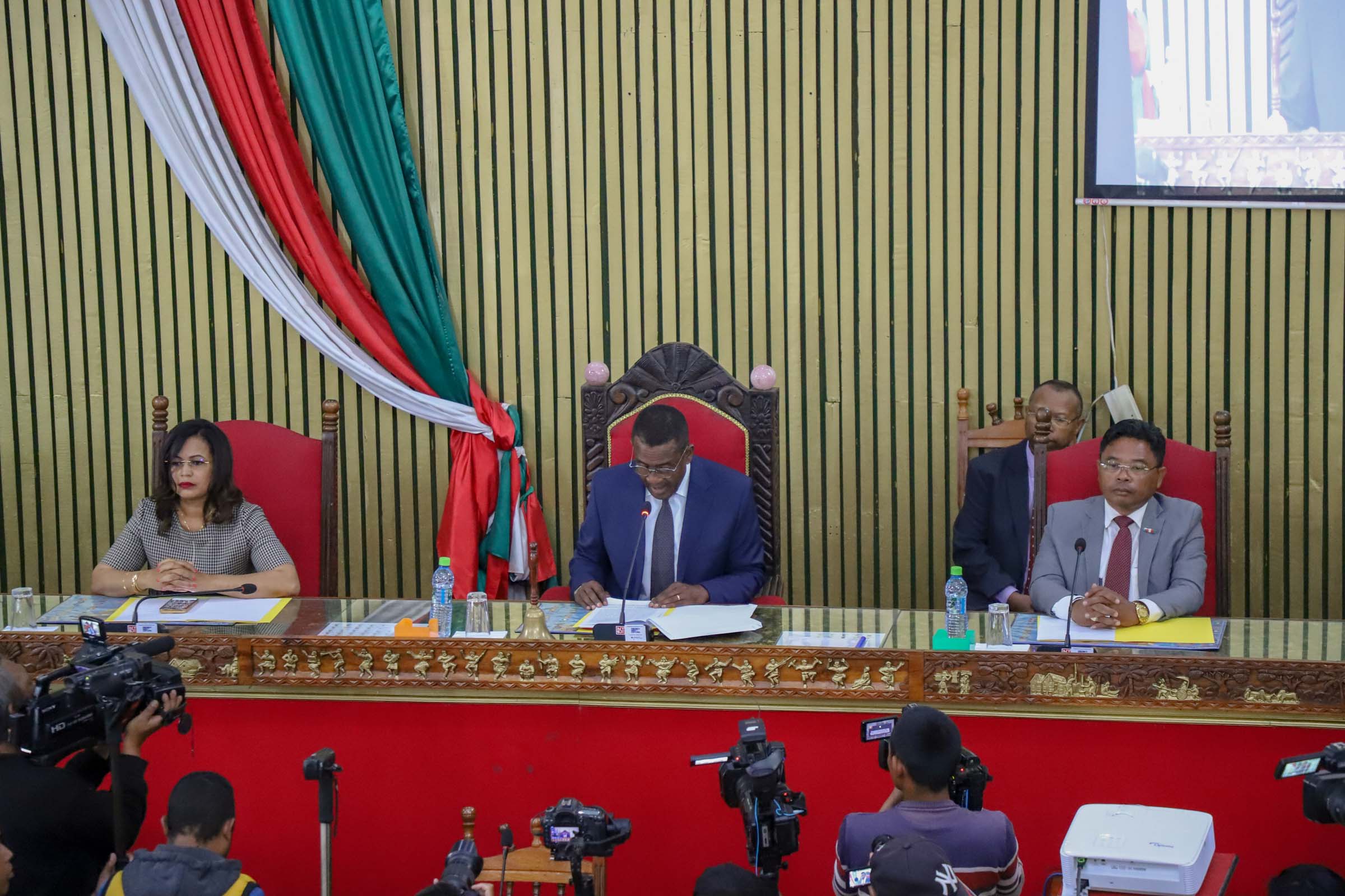 Première session de cette année et la dernière session pour cette législature