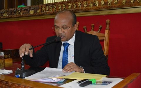 ADOPTION DE LA PROPOSITION DE RÉSOLUTION N°01-2019/PR TENDANT A MODIFIER LE RÈGLEMENT INTÉRIEUR DE L’ASSEMBLÉE NATIONALE
