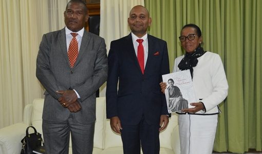 VISITE DE COURTOISIE DE L’AMBASSADEUR DE LA RÉPUBLIQUE DE L’INDE AUPRÈS DE LA PRÉSIDENTE DE L’ASSEMBLÉE NATIONALE DE MADAGASCAR