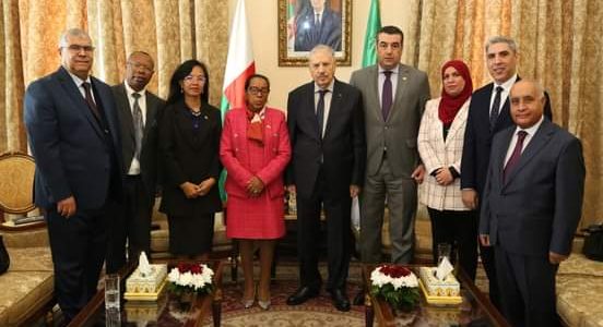 Mission en Algérie de la Présidente de l’Assemblée nationale