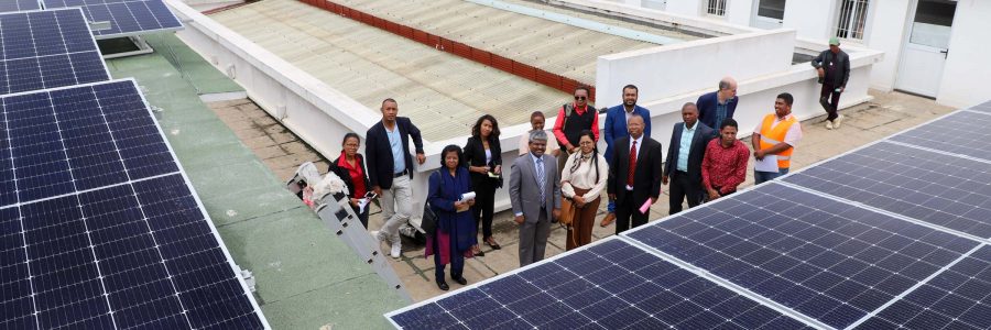 Coopération bilatérale : avancées des travaux d’installation des panneaux solaires à l’Assemblée nationale