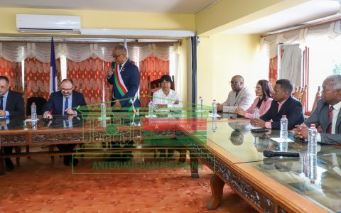 Rencontre entre l’Ambassadeur de France et le groupe d’amitié parlementaire Madagascar–France