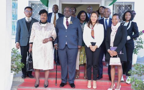 Lutte contre la corruption : une délégation de l’APNAC-Zimbabwe en visite officielle à l’Assemblée nationale