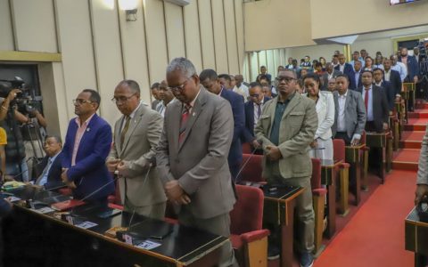 Ouverture officielle de la deuxième session ordinaire 2025 de l’Assemblée nationale : le Président Siteny RANDRIANASOLONIAIKO appelle à l’unité et à la responsabilité