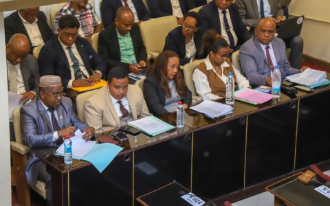 Six membres du Gouvernement devant l’Assemblée nationale