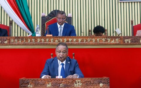 Le Premier Ministre expose le Programme de Refondation devant l’Assemblée nationale