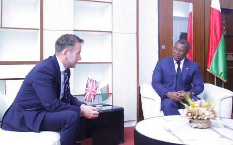 Renforcement de la coopération : l’Ambassadeur du Royaume-Uni en visite de courtoisie à l’Assemblée nationale